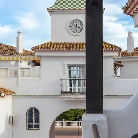 Stunning 3br Flat Near And Puerto Marina By Costarentals - Ref 150 דירה *